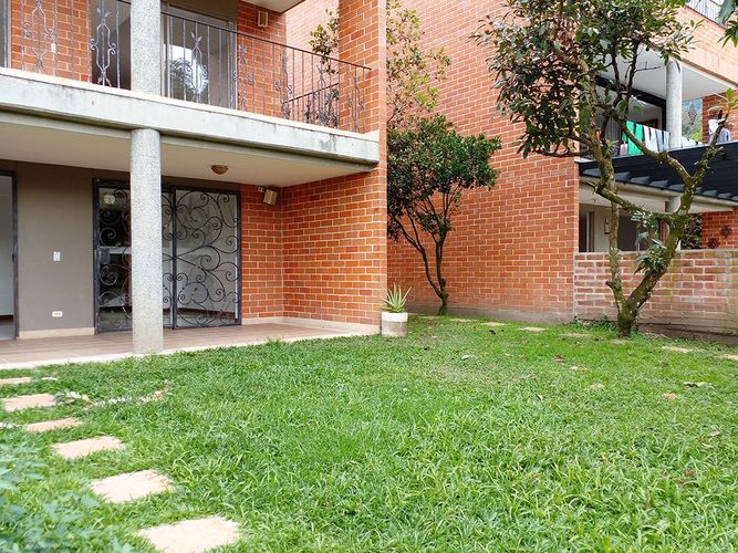 Casa de 3 alcobas en arriendo en Los Naranjos, Envigado, 460 m² · foto 19 de 20