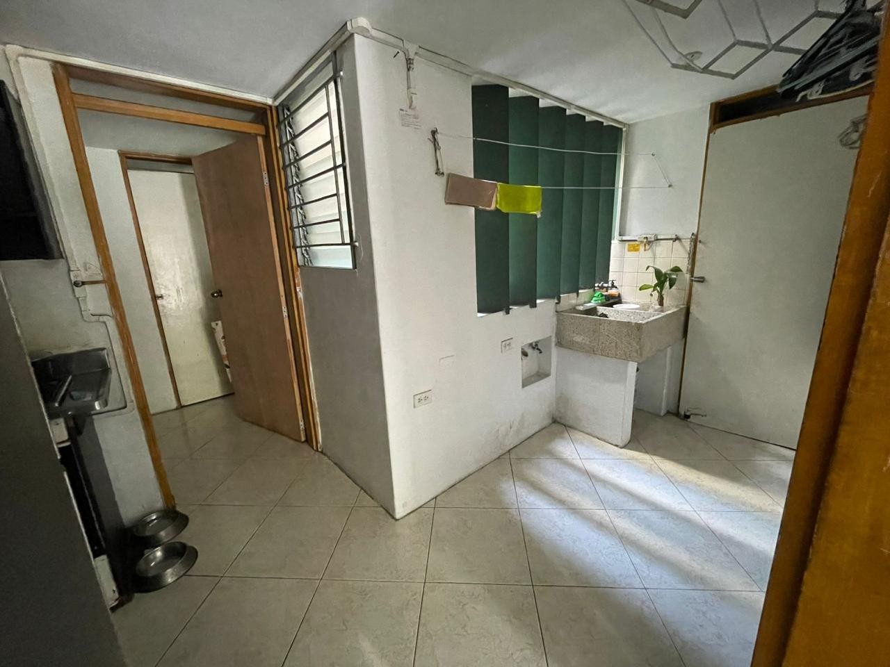 Apartamento en venta en Los Colores, Medellín · foto 8 de 19