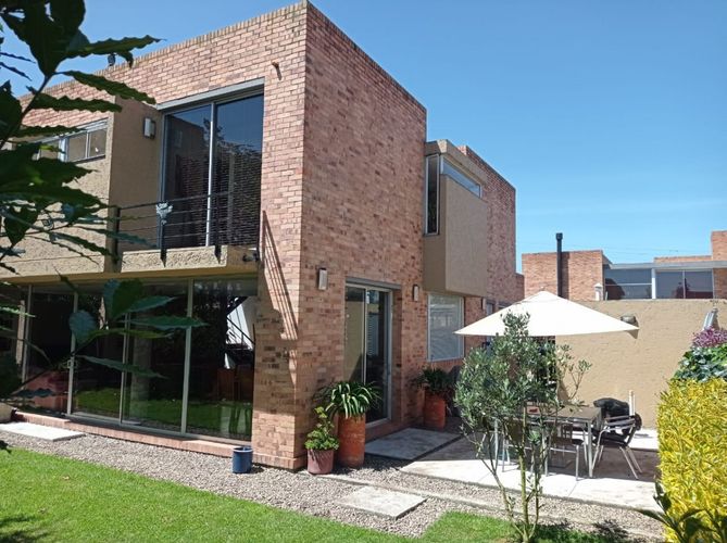 Casa de 3 alcobas en venta en Vereda La Balsa, Chía, 498 m² · foto 3 de 16