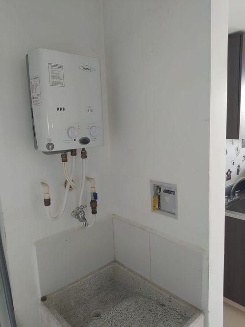Apartamento de 3 alcobas en venta en Niquia, Bello, 70 m² · foto 6 de 18