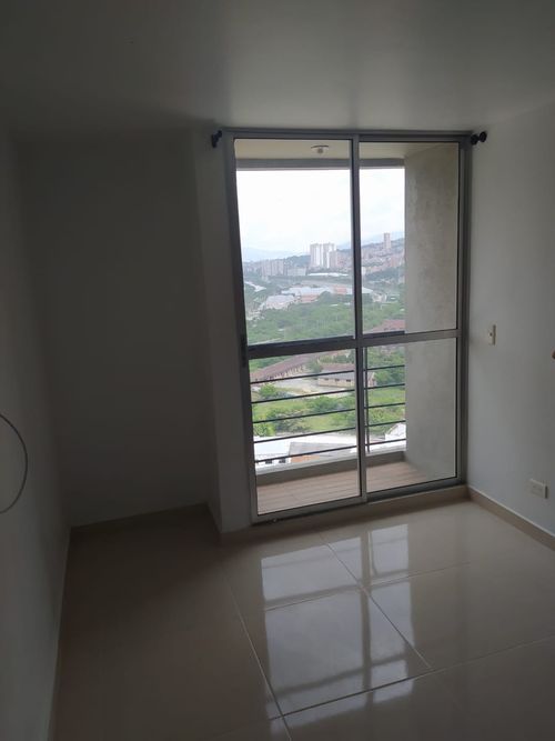 Apartamento de 3 alcobas en venta en Niquia, Bello, 70 m² · foto 9 de 18