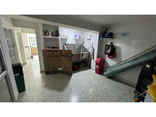 Casa en venta en Kennedy Central, Bogotá, 309 m² · foto 6 de 24