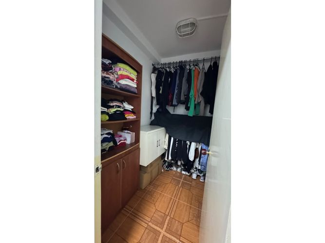 Casa en venta en Kennedy Central, Bogotá, 309 m² · foto 8 de 24