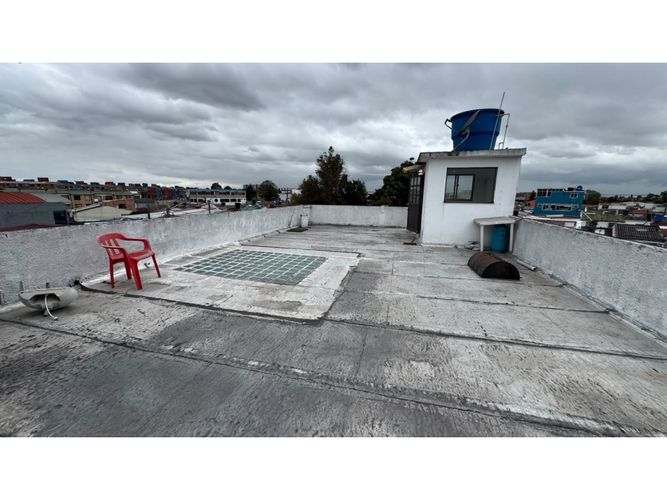 Casa en venta en Kennedy Central, Bogotá, 309 m² · foto 10 de 24