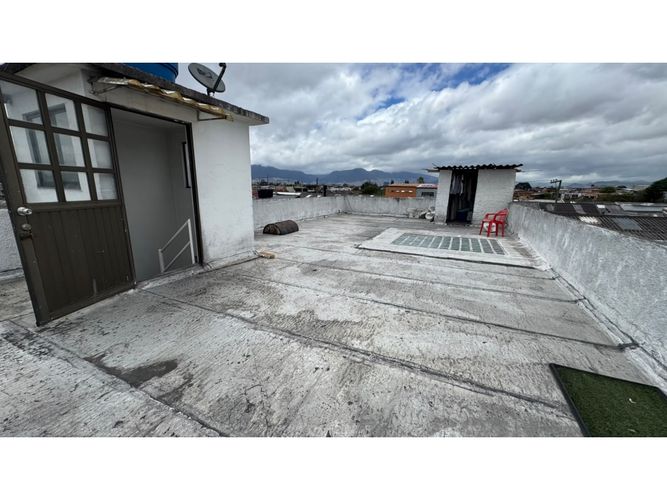 Casa en venta en Kennedy Central, Bogotá, 309 m² · foto 11 de 24