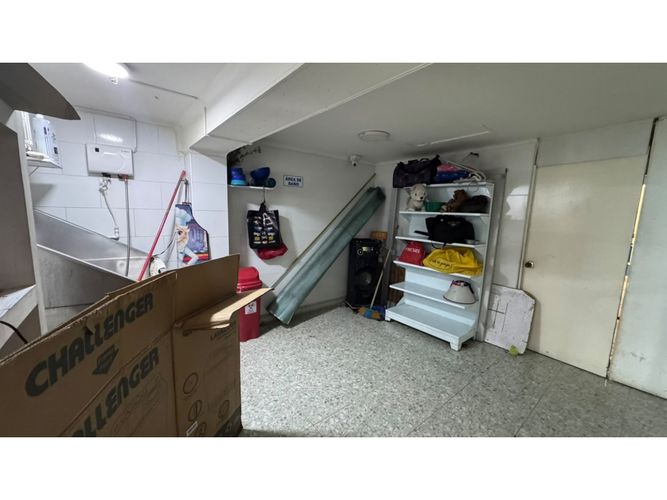 Casa en venta en Kennedy Central, Bogotá, 309 m² · foto 20 de 24