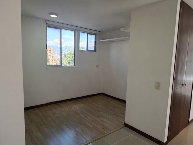 Apartamento de 3 alcobas en arriendo en Los Balsos, Medellín, 135 m² · foto 11 de 24