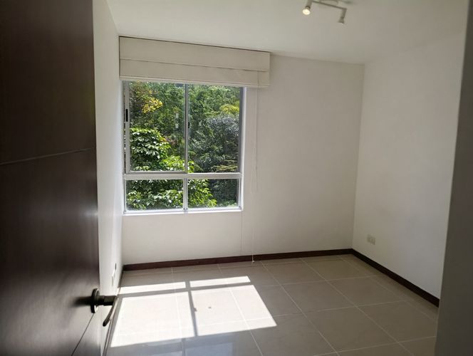 Apartamento de 3 alcobas en arriendo en Los Balsos, Medellín, 135 m² · foto 17 de 24