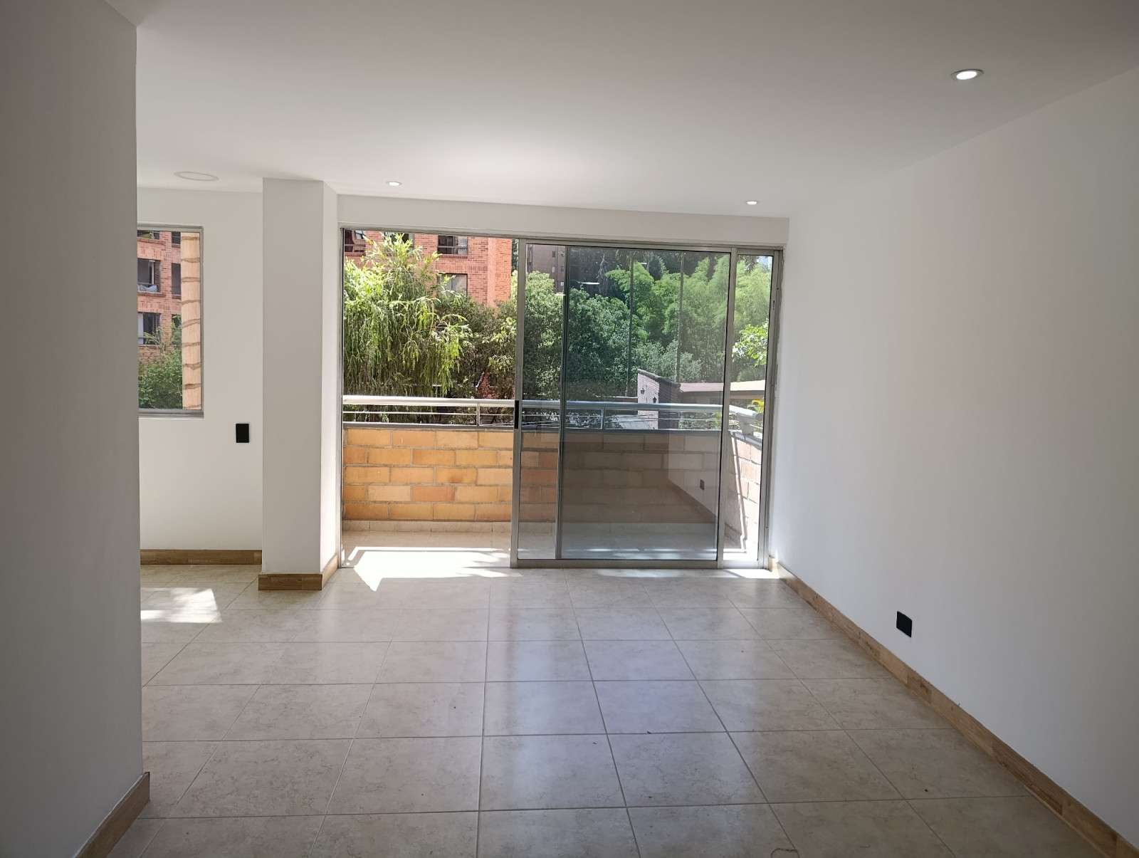 Apartamento en arriendo en Patio Bonito, Medellín · foto 4 de 24