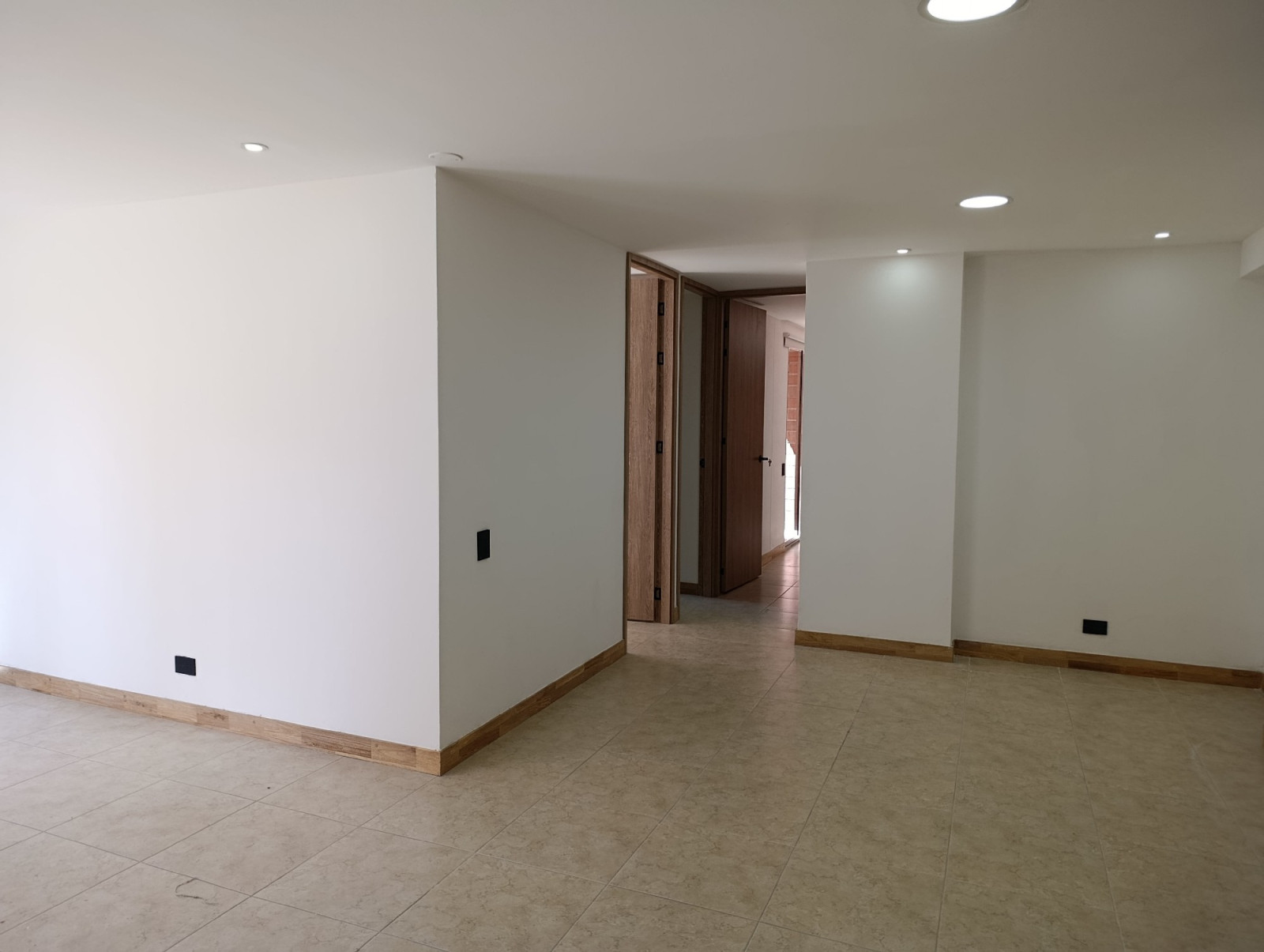Apartamento en arriendo en Patio Bonito, Medellín · foto 5 de 24