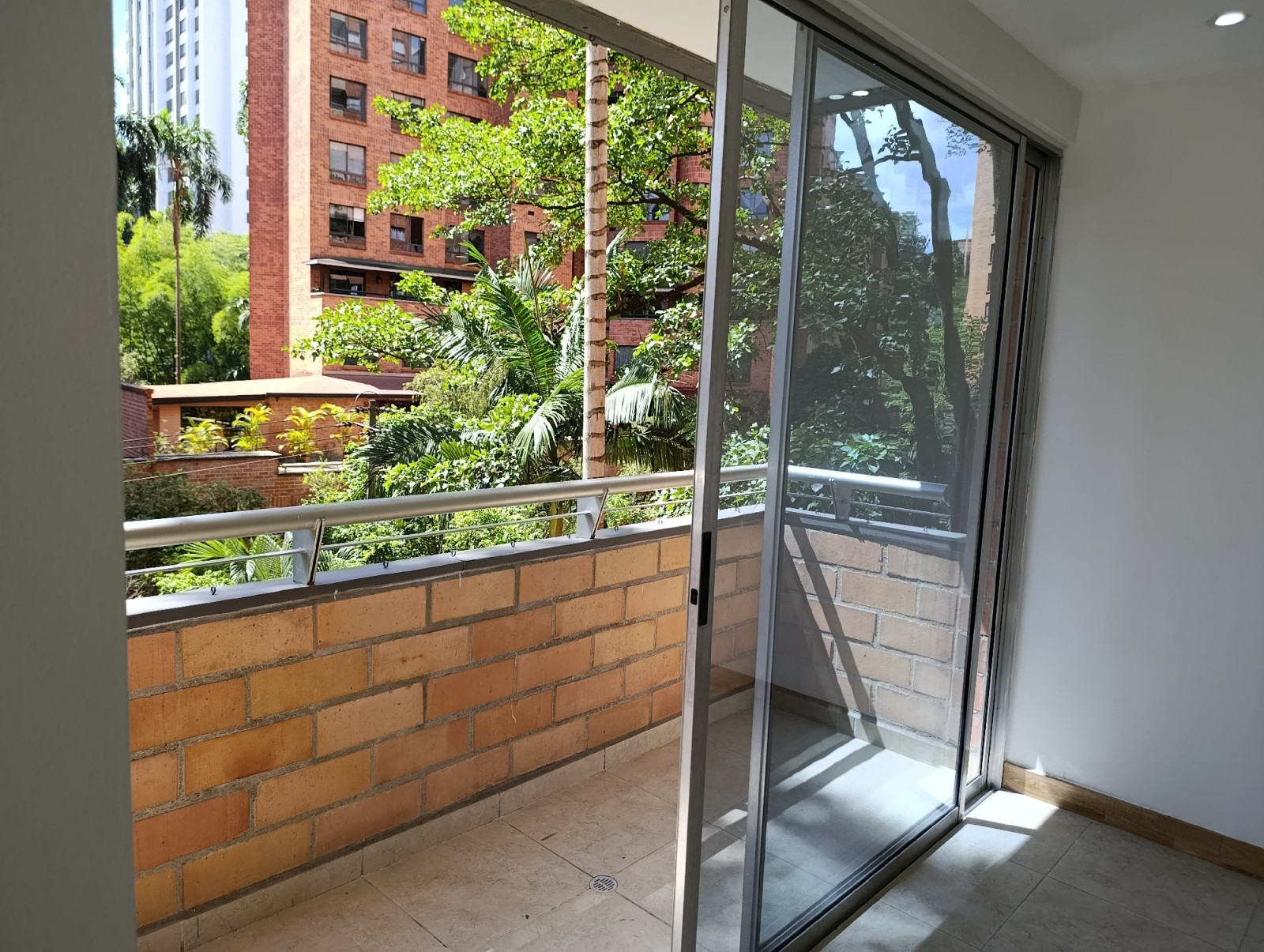 Apartamento en arriendo en Patio Bonito, Medellín · foto 8 de 24