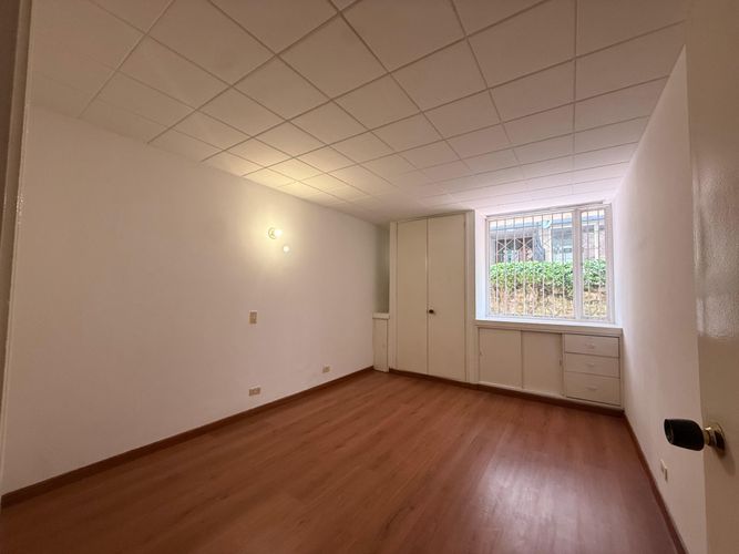 Apartamento de 3 alcobas en venta en Chico Norte, Bogotá, 230 m² · foto 10 de 22