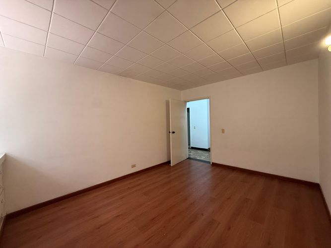 Apartamento de 3 alcobas en venta en Chico Norte, Bogotá, 230 m² · foto 14 de 22
