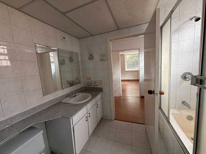 Apartamento de 3 alcobas en venta en Chico Norte, Bogotá, 230 m² · foto 19 de 22