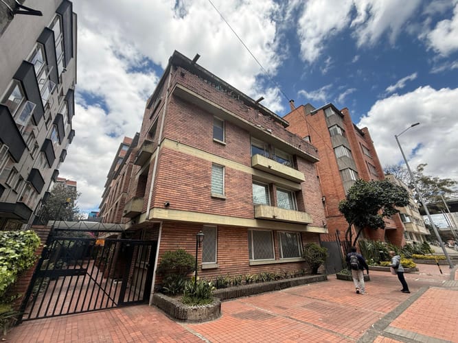 Apartamento de 3 alcobas en venta en Chico Norte, Bogotá, 230 m² · foto 22 de 22