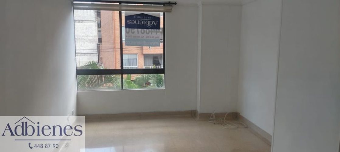 Apartamento de 2 alcobas en arriendo en Laureles, Medellín, 52 m² · foto 5 de 14