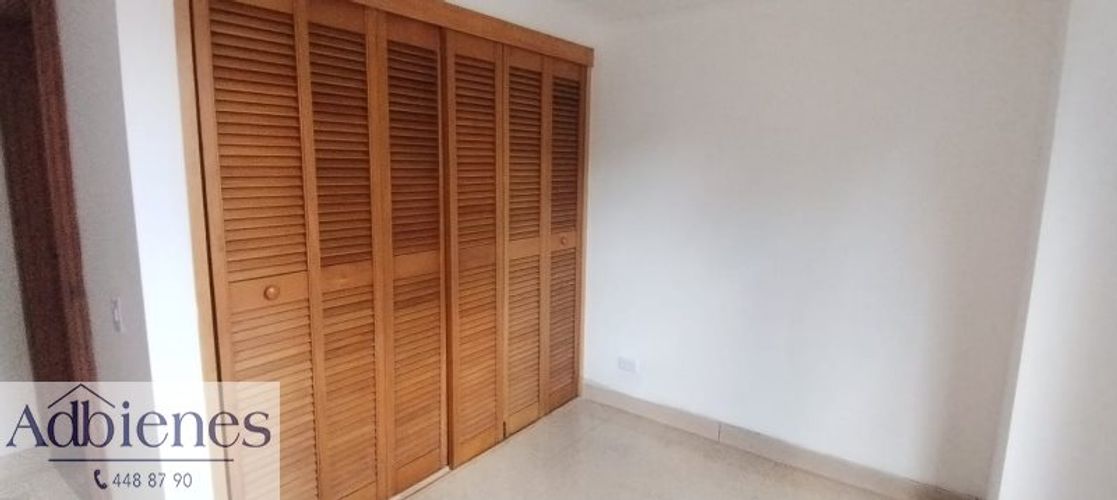 Apartamento de 2 alcobas en arriendo en Laureles, Medellín, 52 m² · foto 7 de 14