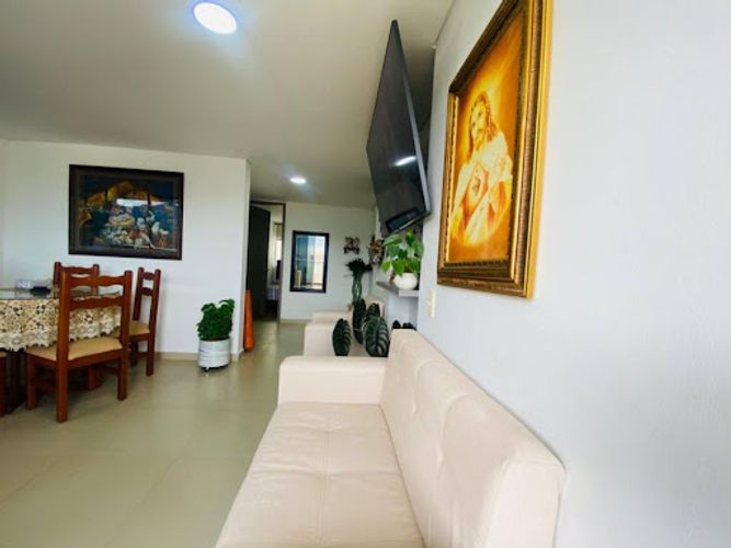 Apartamento de 3 alcobas en venta en La Ceja, 89 m² · foto 2 de 15