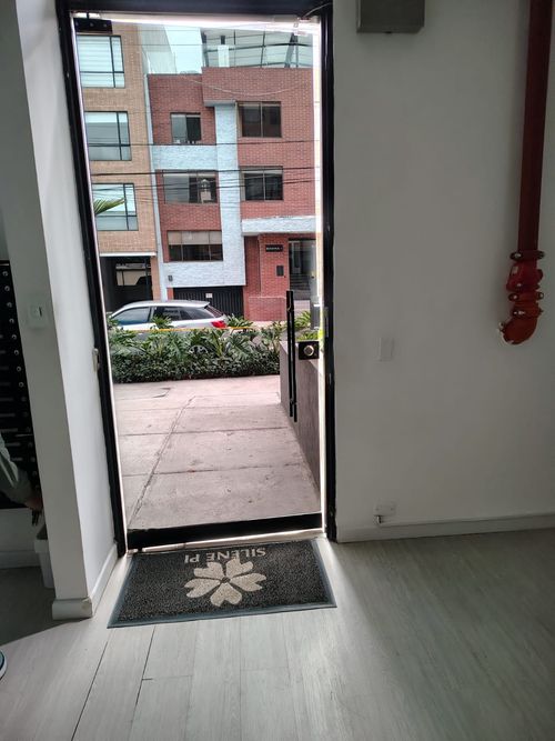Apartaestudio en venta en Alcala, Bogotá, 30 m² · foto 3 de 12
