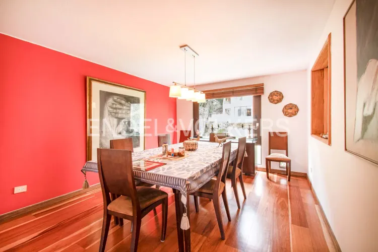Apartamento de 3 alcobas en venta en Los Rosales, Bogotá, 250 m² · foto 6 de 18