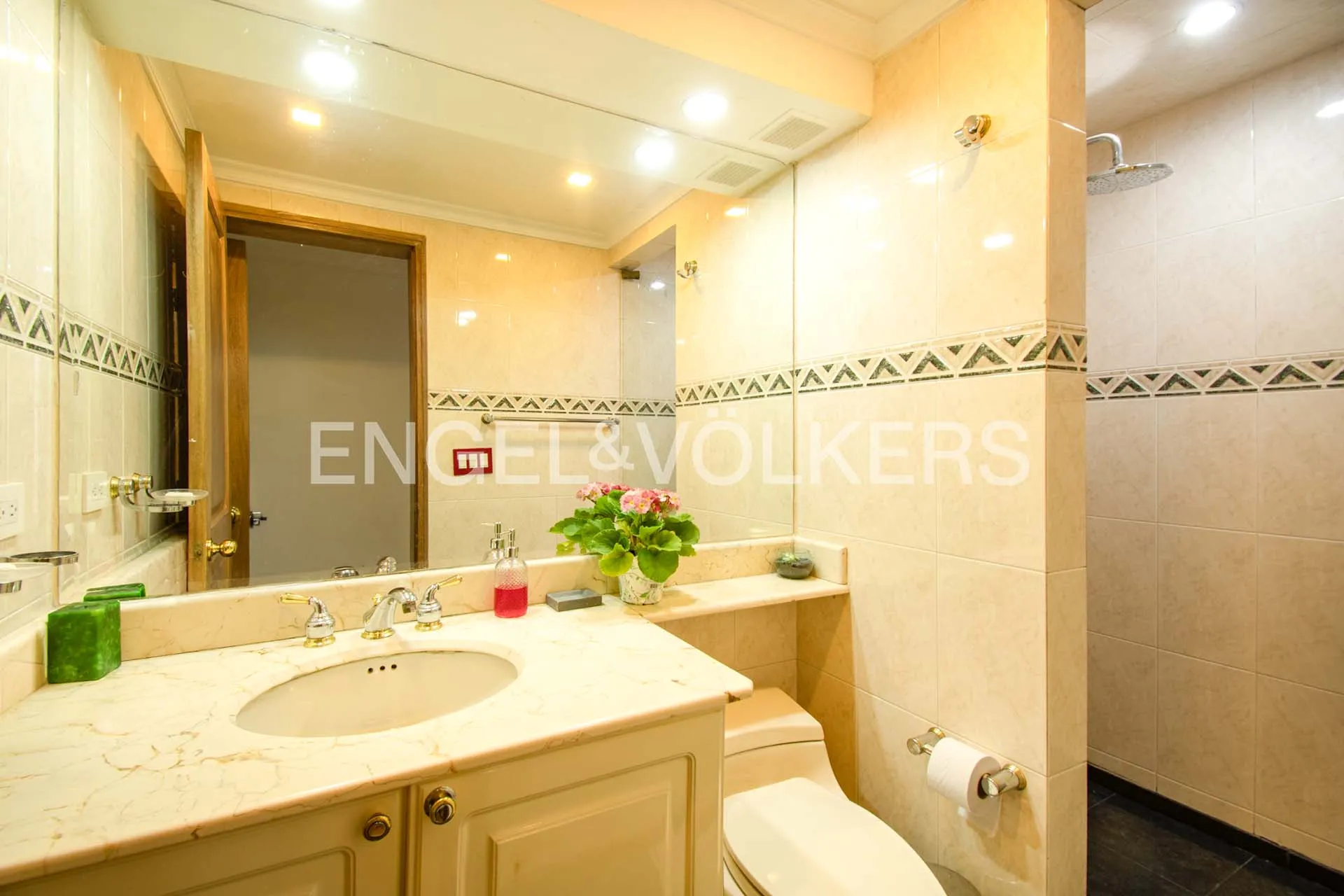 Apartamento en venta en Los Rosales, Bogotá · foto 13 de 21