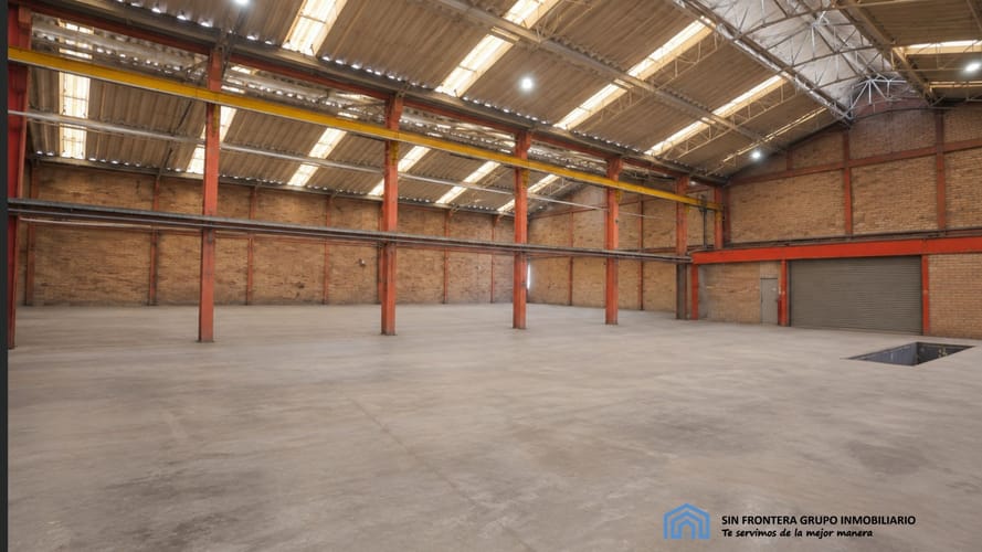 Bodega en venta en Ub El Trebol, Mosquera, 2225 m² · foto 2 de 4