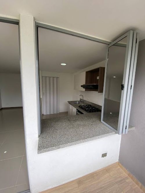 Apartamento de 3 alcobas en arriendo en Aves Maria, Sabaneta, 77 m² · foto 9 de 23