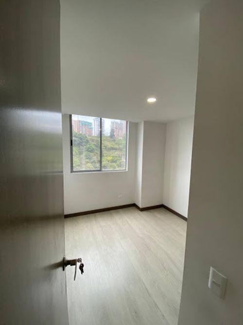 Apartamento de 3 alcobas en arriendo en Aves Maria, Sabaneta, 77 m² · foto 12 de 23