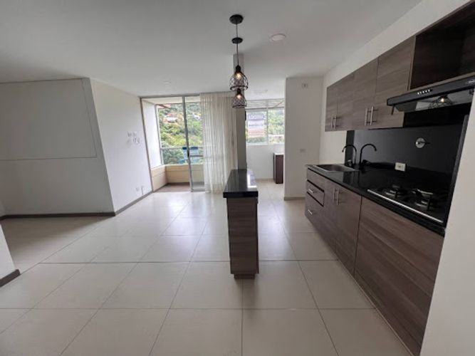 Apartamento de 2 alcobas en arriendo en Vereda Maria Auxiliadora, Sabaneta, 60 m² · foto 3 de 17