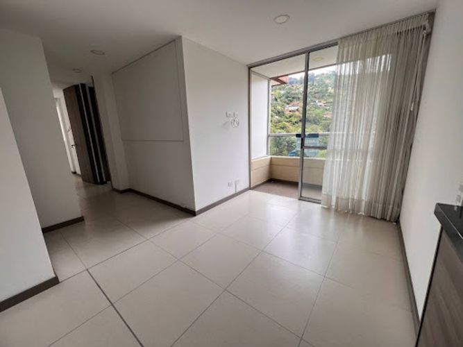 Apartamento de 2 alcobas en arriendo en Vereda Maria Auxiliadora, Sabaneta, 60 m² · foto 5 de 17