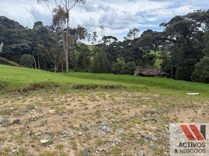 Lote en venta en Las Palmas, Envigado, 2480 m² · foto 3 de 8