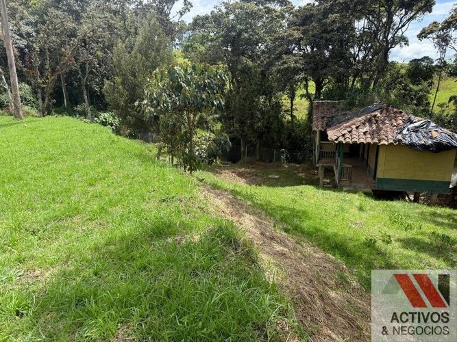 Lote en venta en Las Palmas, Envigado, 2480 m² · foto 5 de 8