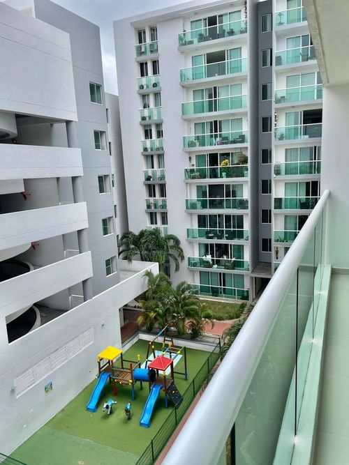 Apartamento de 3 alcobas en venta en Altos De Riomar, Barranquilla, 91 m² · foto 3 de 14