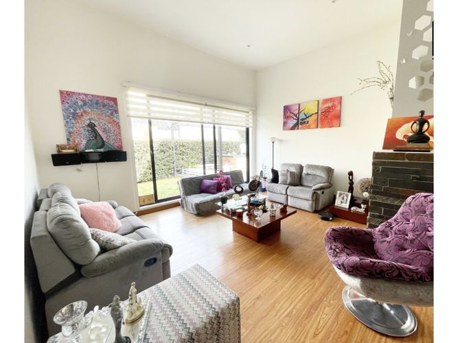 Casa de 3 alcobas en venta en Rozo, Cota, 268 m² · foto 4 de 24