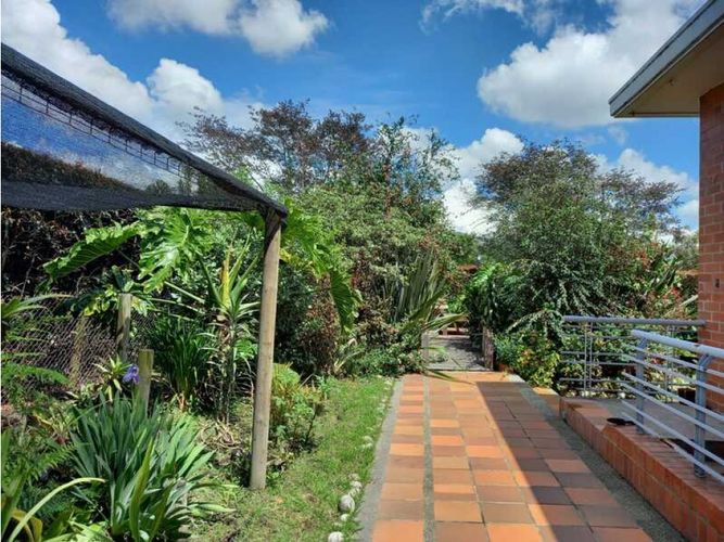 Casa de 5 alcobas en venta en Pueblo Viejo, Cota, 583 m² · foto 8 de 24