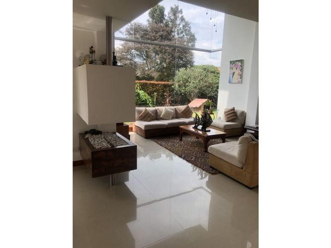 Casa de 5 alcobas en venta en Pueblo Viejo, Cota, 583 m² · foto 9 de 24