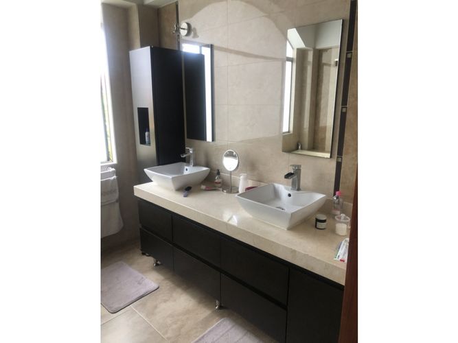 Casa de 5 alcobas en venta en Pueblo Viejo, Cota, 583 m² · foto 17 de 24