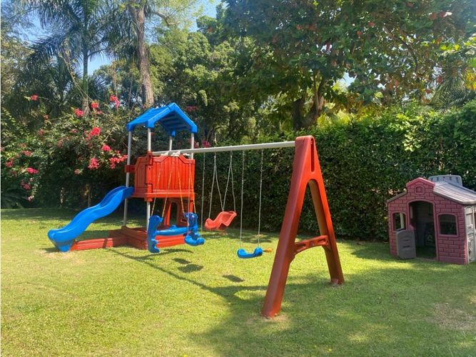 Casa de 5 alcobas en venta en Girardot, Girardot, 580 m² · foto 7 de 10