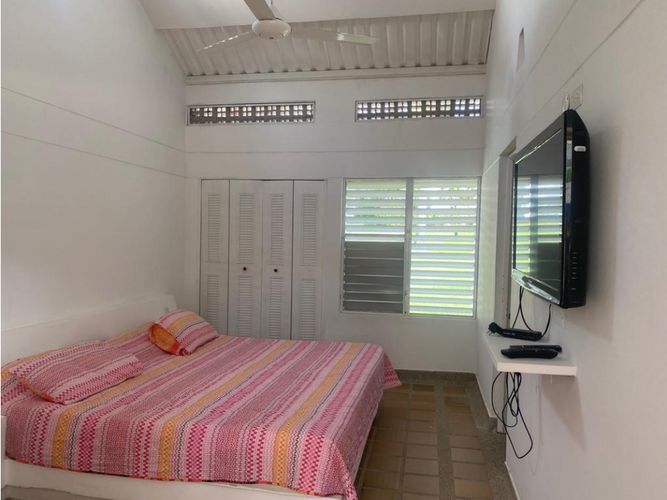 Casa de 5 alcobas en venta en Girardot, Girardot, 580 m² · foto 8 de 10
