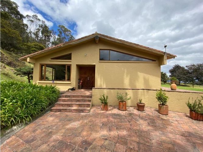 Casa de 4 alcobas en venta en Yerbabuena, Chía, 370 m² · foto 3 de 24