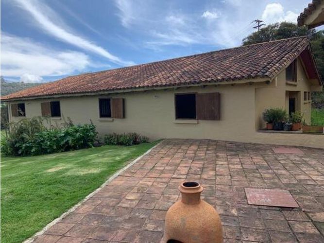 Casa de 4 alcobas en venta en Yerbabuena, Chía, 370 m² · foto 4 de 24