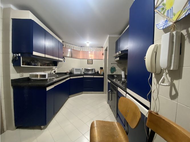 Apartamento de 3 alcobas en venta en La Carolina, Bogotá, 208 m² · foto 9 de 22