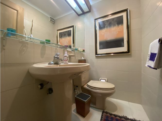 Apartamento de 3 alcobas en venta en La Carolina, Bogotá, 208 m² · foto 14 de 22