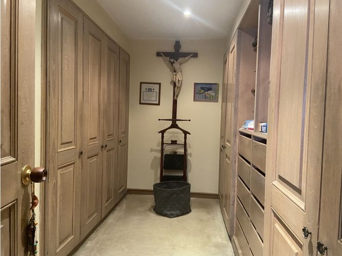 Apartamento de 3 alcobas en venta en La Carolina, Bogotá, 208 m² · foto 16 de 22