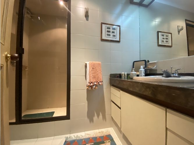 Apartamento de 3 alcobas en venta en La Carolina, Bogotá, 208 m² · foto 17 de 22