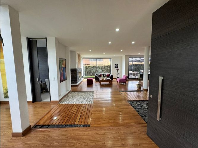 Casa de 4 alcobas en venta en Rozo, Cota, 300 m² · foto 2 de 24