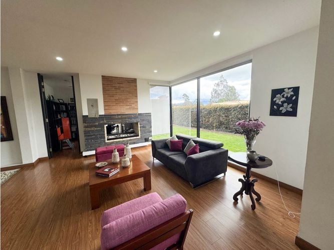 Casa de 4 alcobas en venta en Rozo, Cota, 300 m² · foto 5 de 24