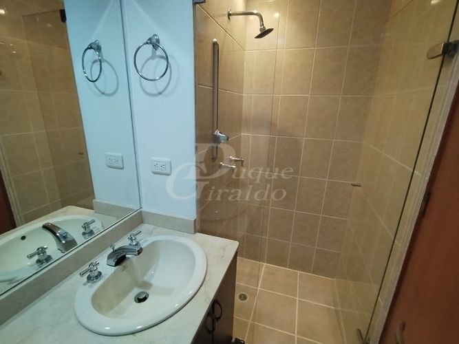 Apartamento de 1 alcoba en arriendo en El Poblado, Medellín, 44 m² · foto 8 de 9
