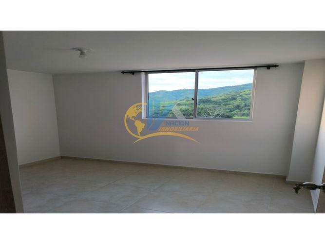 Apartamento de 3 alcobas en venta en Centro, Piedecuesta, 51 m² · foto 5 de 7