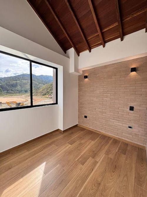 Casa de 3 alcobas en venta en Puente Pelaez, El Retiro, 186 m² · foto 18 de 19